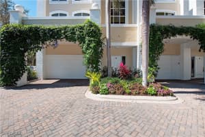 7041 Pelican Bay Boulevard, Naples, FL 34108 - MLS#225074651