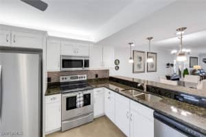 2462 Hidden Lake Drive, Naples, FL 34112 - MLS#225074671