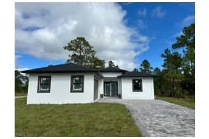 401 17th Street, Lehigh Acres, FL 33972 - MLS#225074683