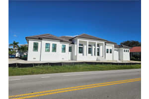 211 Landmark Street, Marco Island, FL 34145 - MLS#225074708