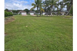 2700 Linda Drive, Naples, FL 34112 - MLS#225074709