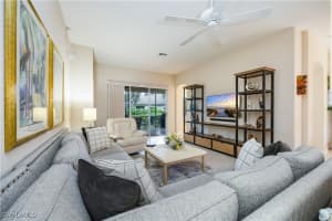 913 Vistana Circle, Naples, FL 34119 - MLS#225074740