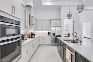 6423 Livingston Woods Lane, Naples, FL 34109 - MLS#225074747