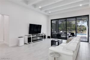 6423 Livingston Woods Lane, Naples, FL 34109 - MLS#225074747