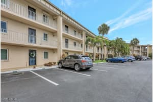 2264 Winkler Ave 204, Fort Myers