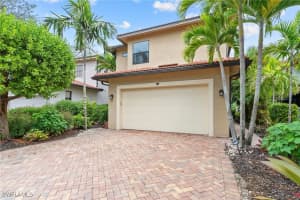 1300 KENDARI Terrace, Naples, FL 34113 - MLS#225074795