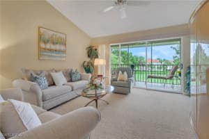 6985 Dennis Cir 308, Naples