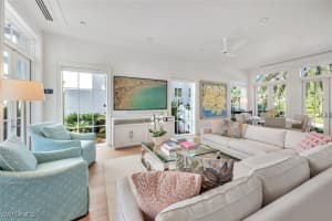 982 9th Avenue, Naples, FL 34102 - MLS#225074849