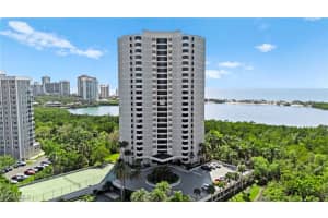 5555 Heron Point Drive, Naples, FL 34108 - MLS#225074862
