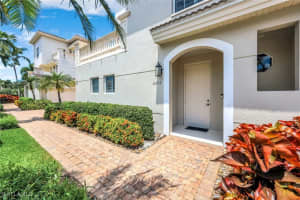 510 Avellino Isles Circle, Naples, FL 34119 - MLS#225074878