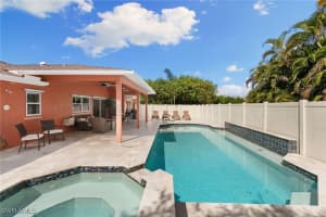 121 Bahama Avenue, Marco Island, FL 34145 - MLS#225074909