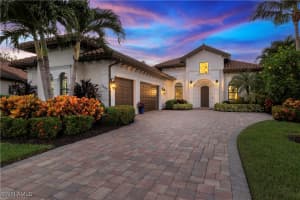 7399 Acorn Way, Naples