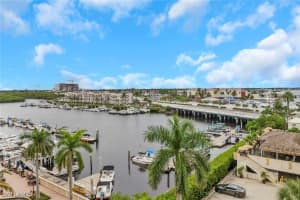 450 Bayfront Place, Naples, FL 34102 - MLS#225074917