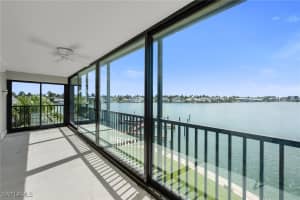 222 HARBOUR Drive, Naples, FL 34103 - MLS#225074924