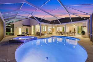 671 Henley Dr, Naples