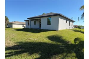 817 Atherton Avenue, Lehigh Acres, FL 33971 - MLS#225074944