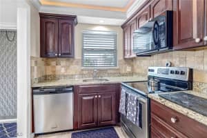 190 Turtle Lake Court, Naples, FL 34105 - MLS#225074959