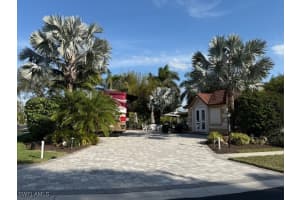 4840 Carriage Court, Naples, FL 34114 - MLS#225074977