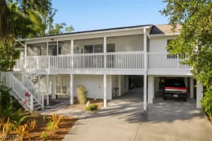 2151 ESTEY Avenue, Naples, FL 34104 - MLS#225074984