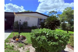 621 Charlemagne Blvd, Naples