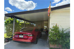 621 Charlemagne Boulevard, Naples, FL 34112 - MLS#225074995
