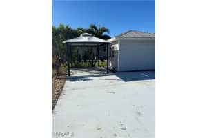 10002 Parkwood Drive, Fort Myers, FL 33905 - MLS#225075048