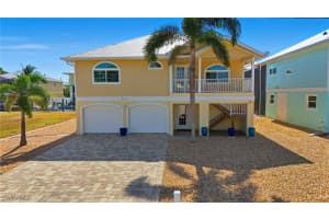 222 Flamingo St, Fort Myers Beach 222 Flamingo St, Fort Myers Beach