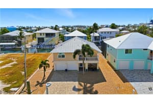 222 Flamingo Street, Fort Myers Beach, FL 33931 - MLS#225075068