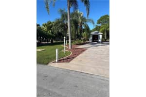 5770 Cypress Woods Resort Drive, Fort Myers, FL 33905 - MLS#225075089