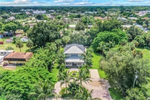 11420/11422 Dean St, Bonita Springs