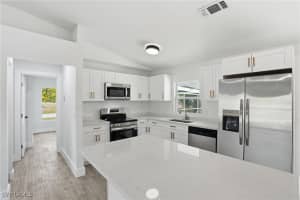 502 25th Terrace, Cape Coral, FL 33914 - MLS#225075134