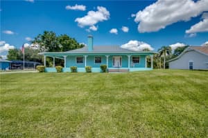 9081 Alena Ct, North Fort Myers