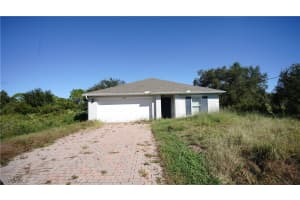 666 Vanola Court, Lehigh Acres, FL 33972 - MLS#225075189