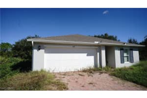 666 Vanola Court, Lehigh Acres, FL 33972 - MLS#225075189