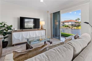 800 L Ambiance Cir 106, Naples