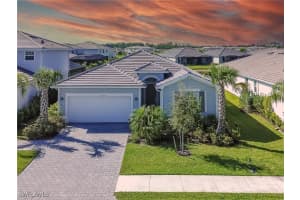 2314 Avocado Ln, Naples