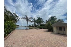 4629 Southern Breeze Drive, Naples, FL 34114 - MLS#225075272