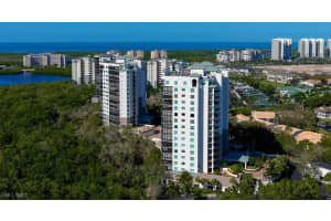 445 Cove Tower Drive, Naples, FL 34110 - MLS#225075283