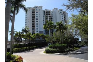 445 Cove Tower Drive, Naples, FL 34110 - MLS#225075283