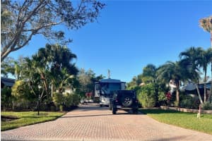 4694 Southern Breeze Drive, Naples, FL 34114 - MLS#225075309