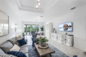 5576 Lago Villaggio Way, Naples, FL 34104 - MLS#225075311