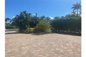 4750 Southern Breeze Drive, Naples, FL 34114 - MLS#225075316