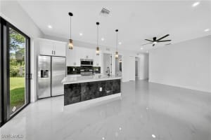 4204 3rd Street, Lehigh Acres, FL 33936 - MLS#225075320