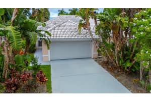 3609 CORINTHIAN Way, Naples, FL 34105 - MLS#225075351