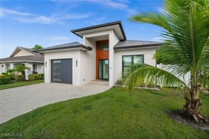 781 103rd Avenue, Naples, FL 34108 - MLS#225075357