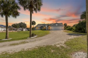 1330 11th St Sw, Naples