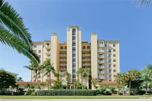 9577 Gulf Shore Dr W 504, Naples