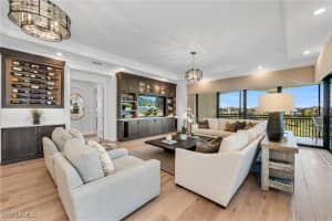 16355 Viansa Way, Naples, FL 34110 - MLS#225075406