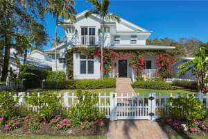 231 11th Ave S, Naples