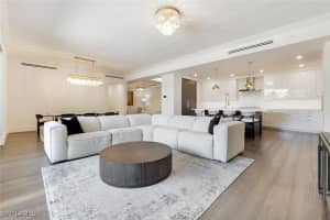 1130 3rd Avenue, Naples, FL 34102 - MLS#225075423